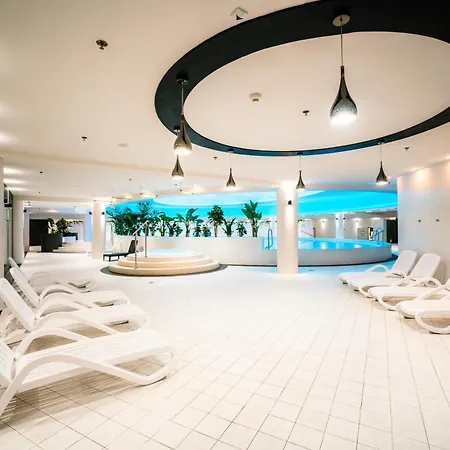 Lejlighed Hanza Pionier 2 I Balkon & Pool Parking By Stayly